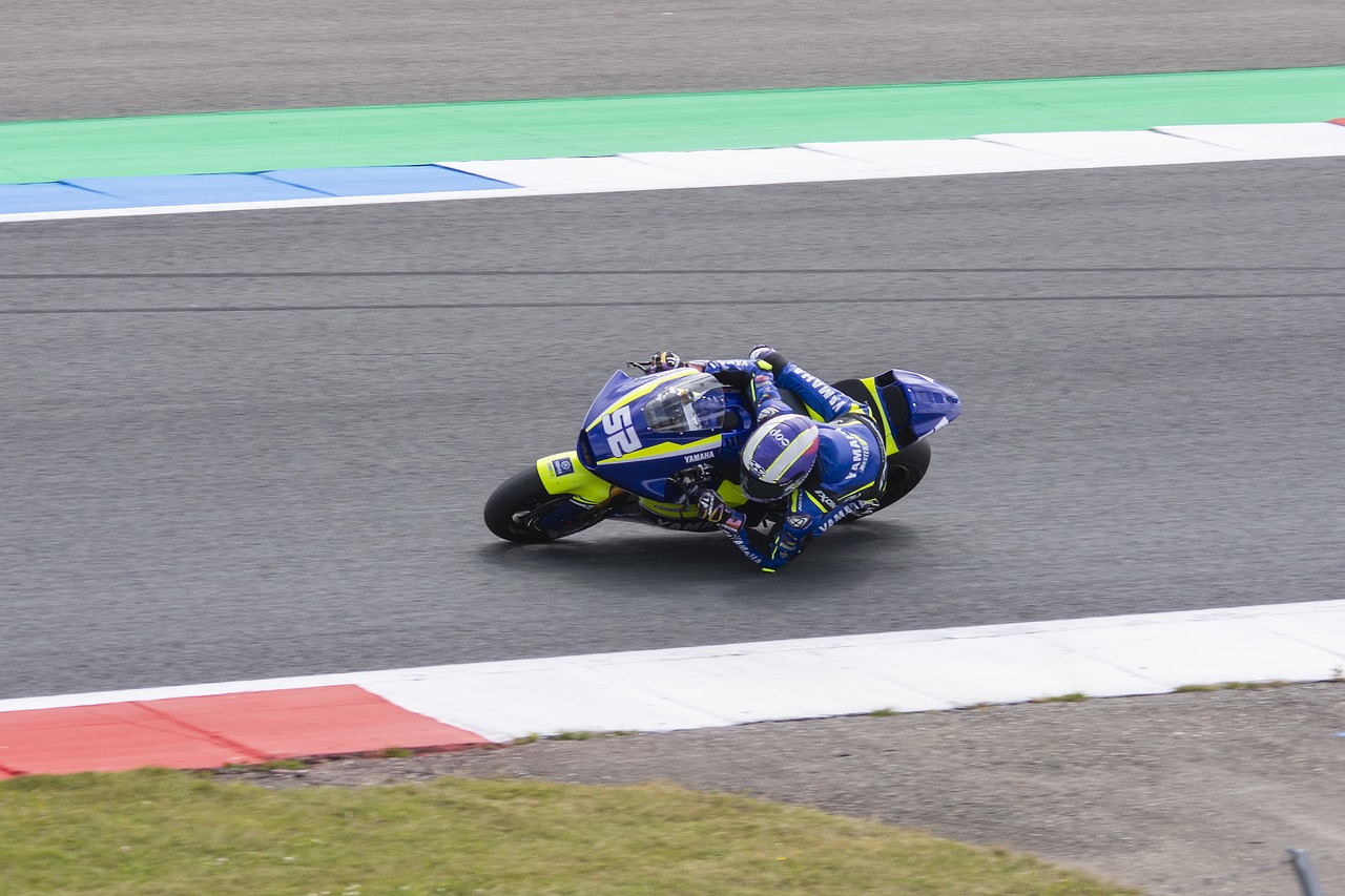 通过探索新 通过探索新